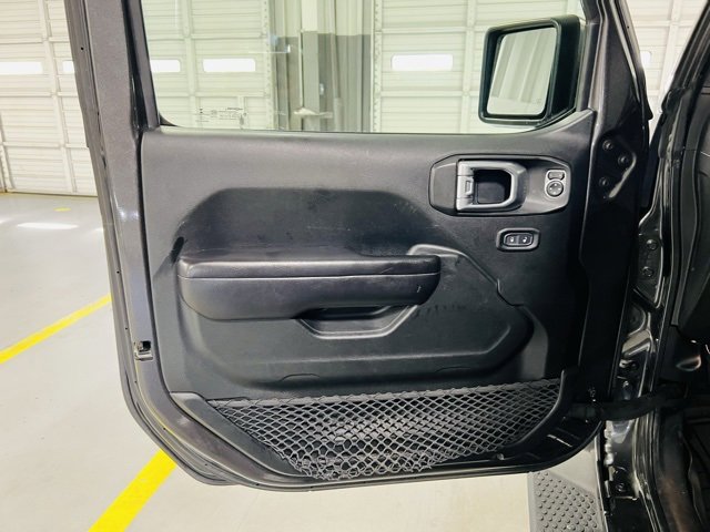 Used 2018 Jeep Wrangler Unlimited Sport S image 21