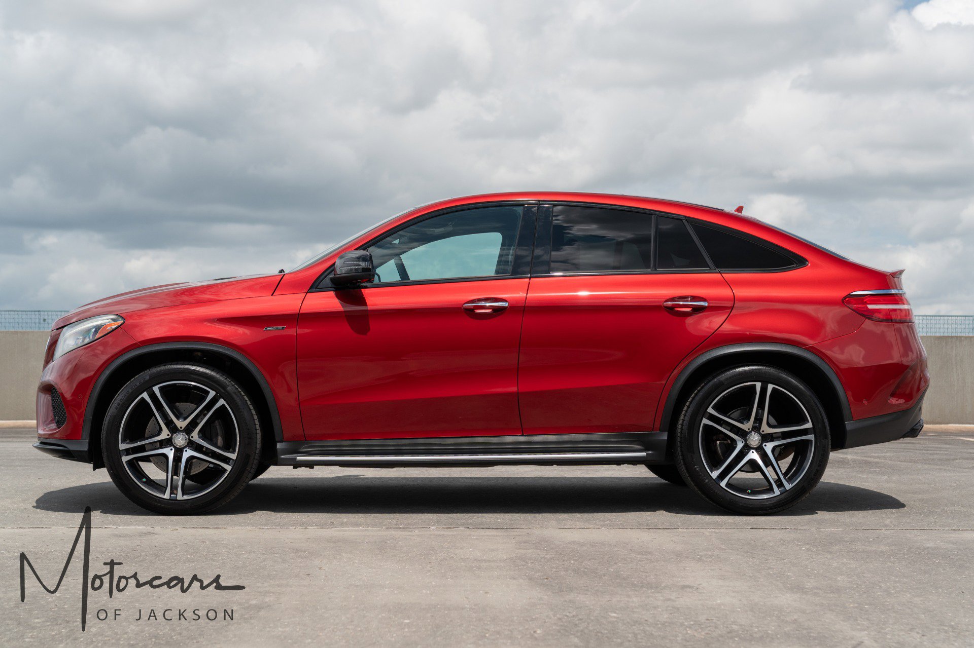 Used 2016 Mercedes-Benz GLE 450 4MATIC Coupe w/ Parking Assist Package image 4