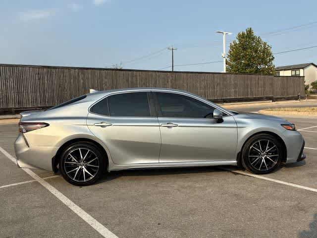Used 2024 Toyota Camry SE FWD image 7