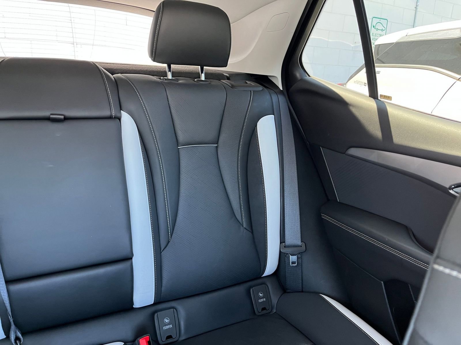 Used 2024 Buick Envision Sport Touring image 37