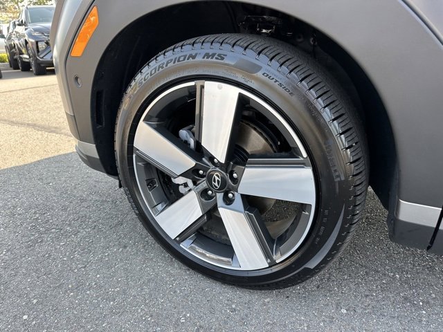 Used 2025 Hyundai Santa Fe Limited image 27