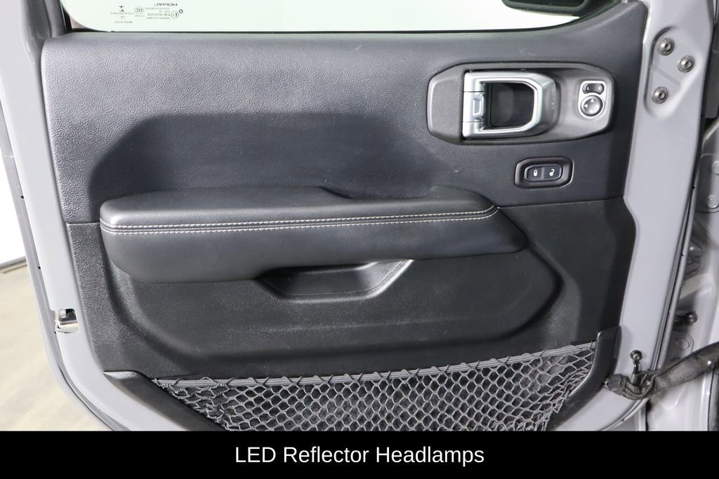 Used 2018 Jeep Wrangler Unlimited Sahara image 20