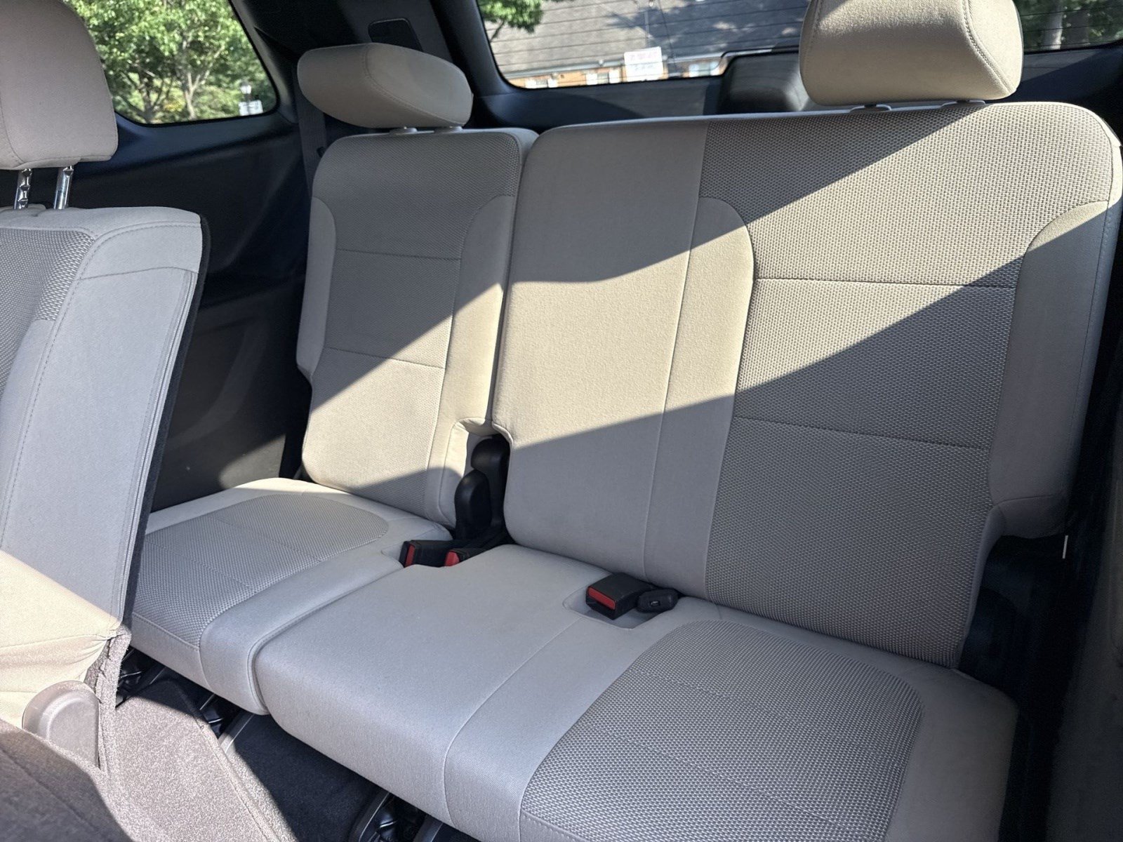 Used 2023 Chevrolet Traverse LS FWD image 23