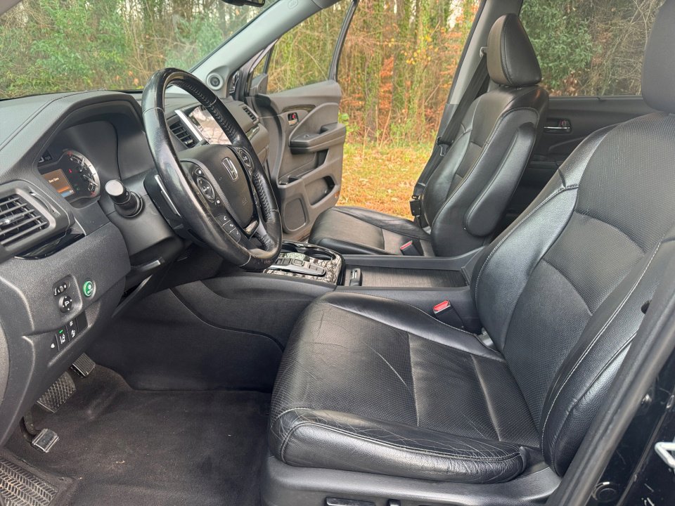 Used 2016 Honda Pilot Elite image 34