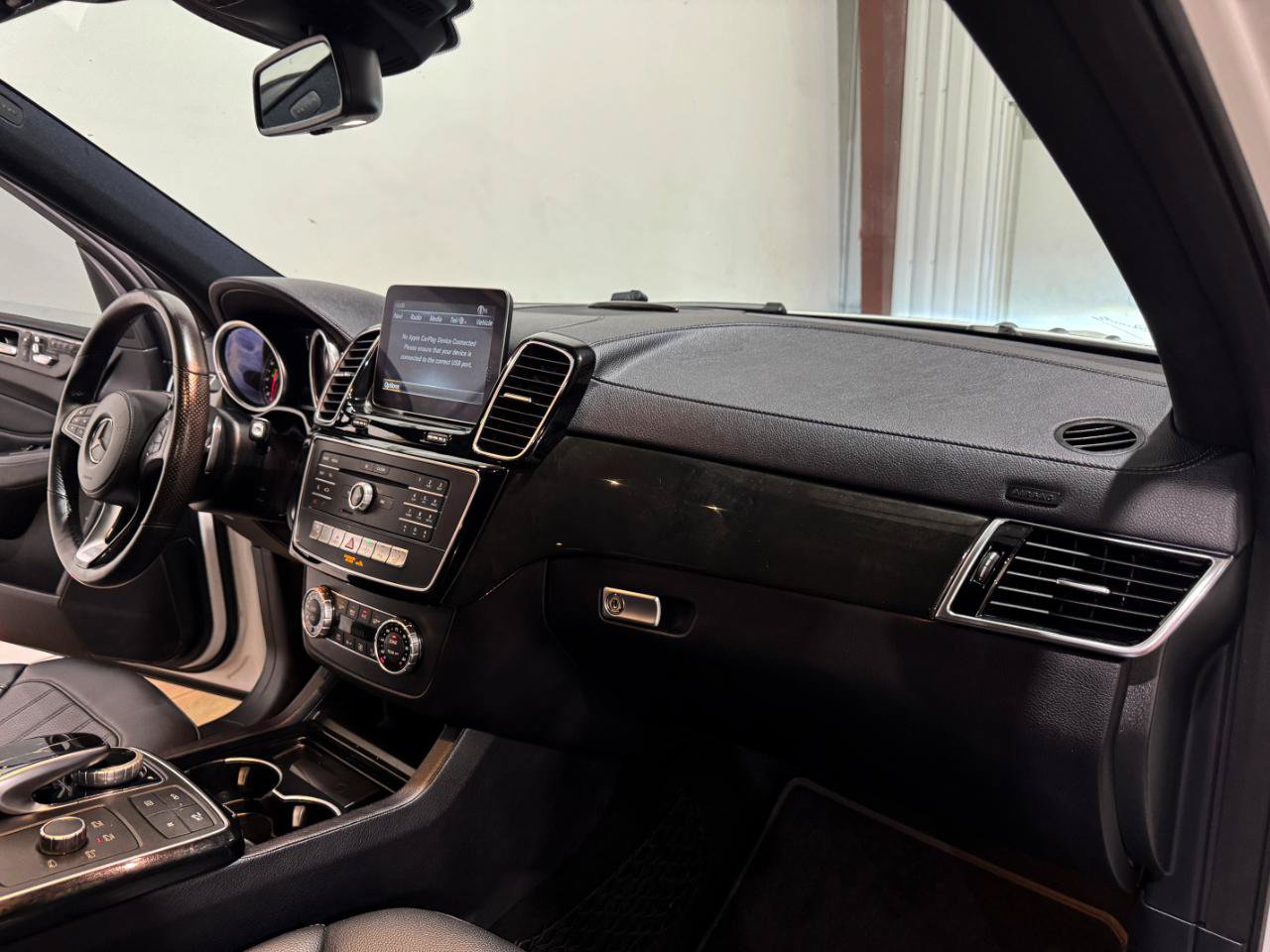 Used 2018 Mercedes-Benz GLS 450 4MATIC image 10