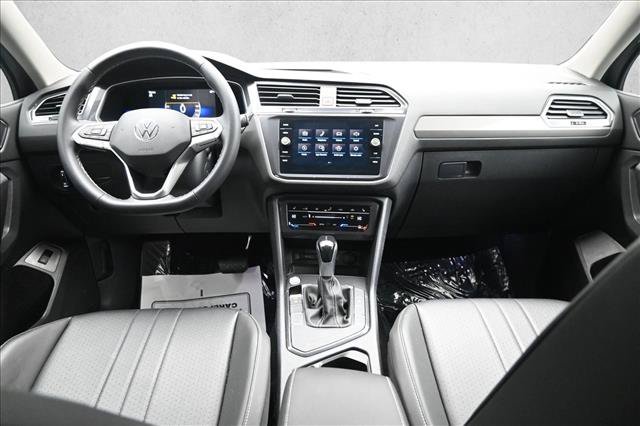 Used 2022 Volkswagen Tiguan SE FWD image 21