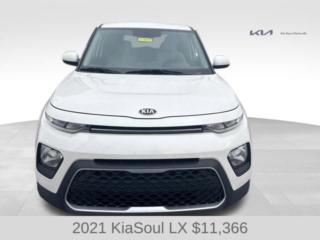 Used 2021 Kia Soul LX image 3