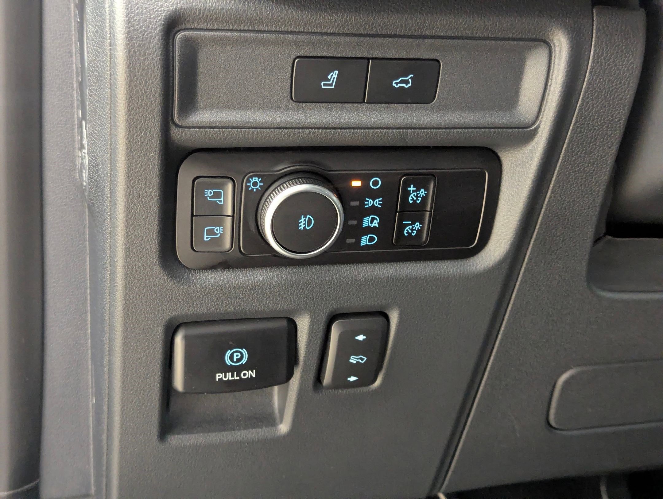 Certified 2023 Ford Expedition Max Platinum image 18