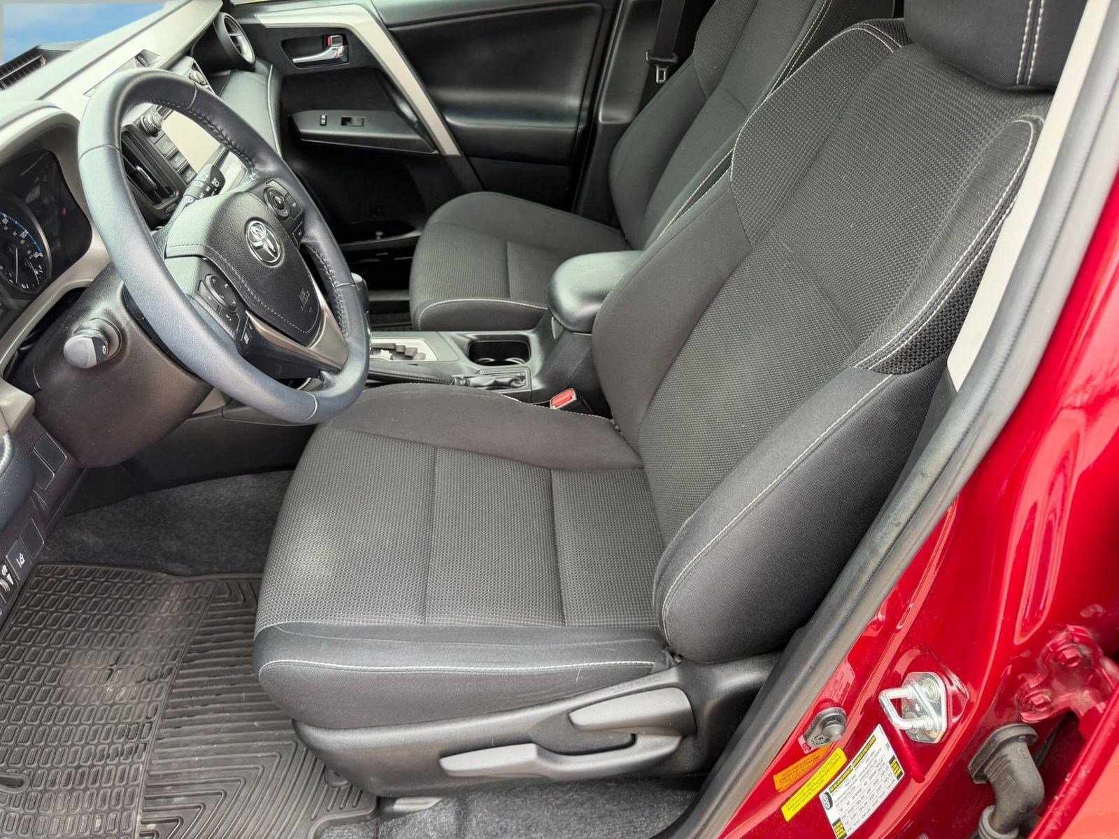 Used 2018 Toyota RAV4 XLE w/ Plus Extra Value Package image 5