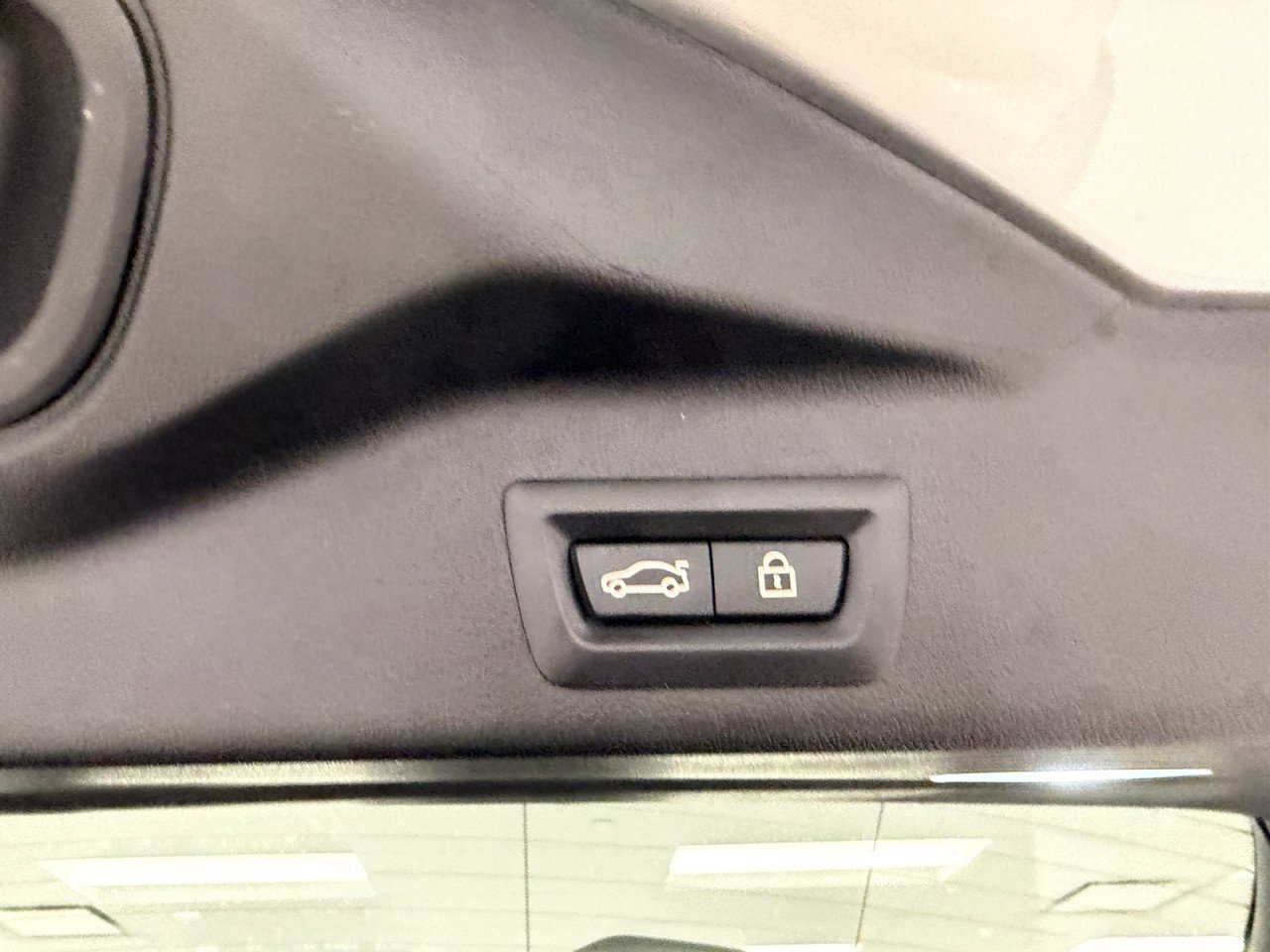 Used 2020 BMW X5 M Competition w/ Executive Package image 52