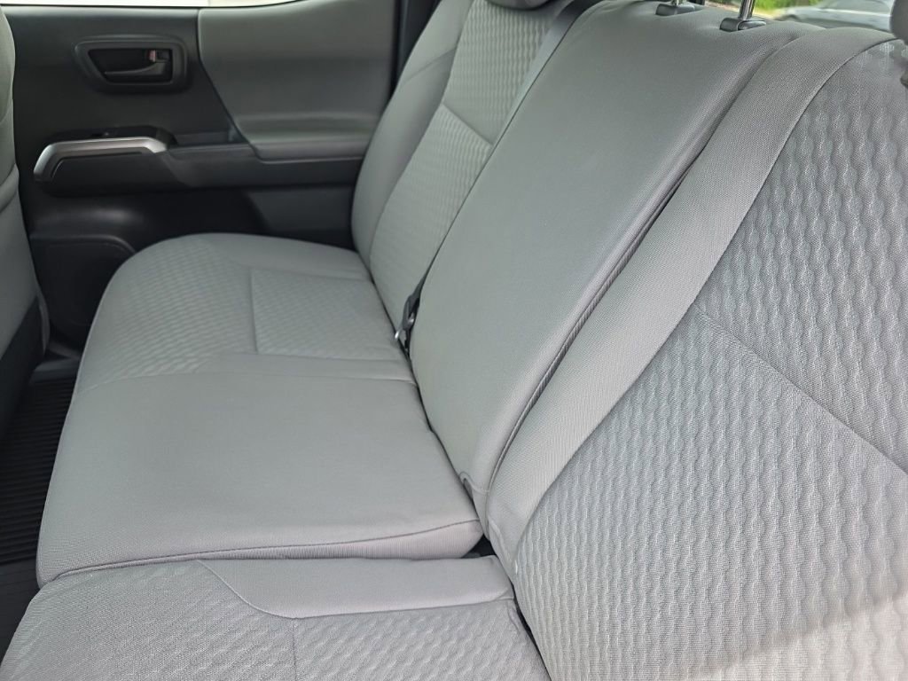 Used 2023 Toyota Tacoma SR5 w/ Technology Package image 18