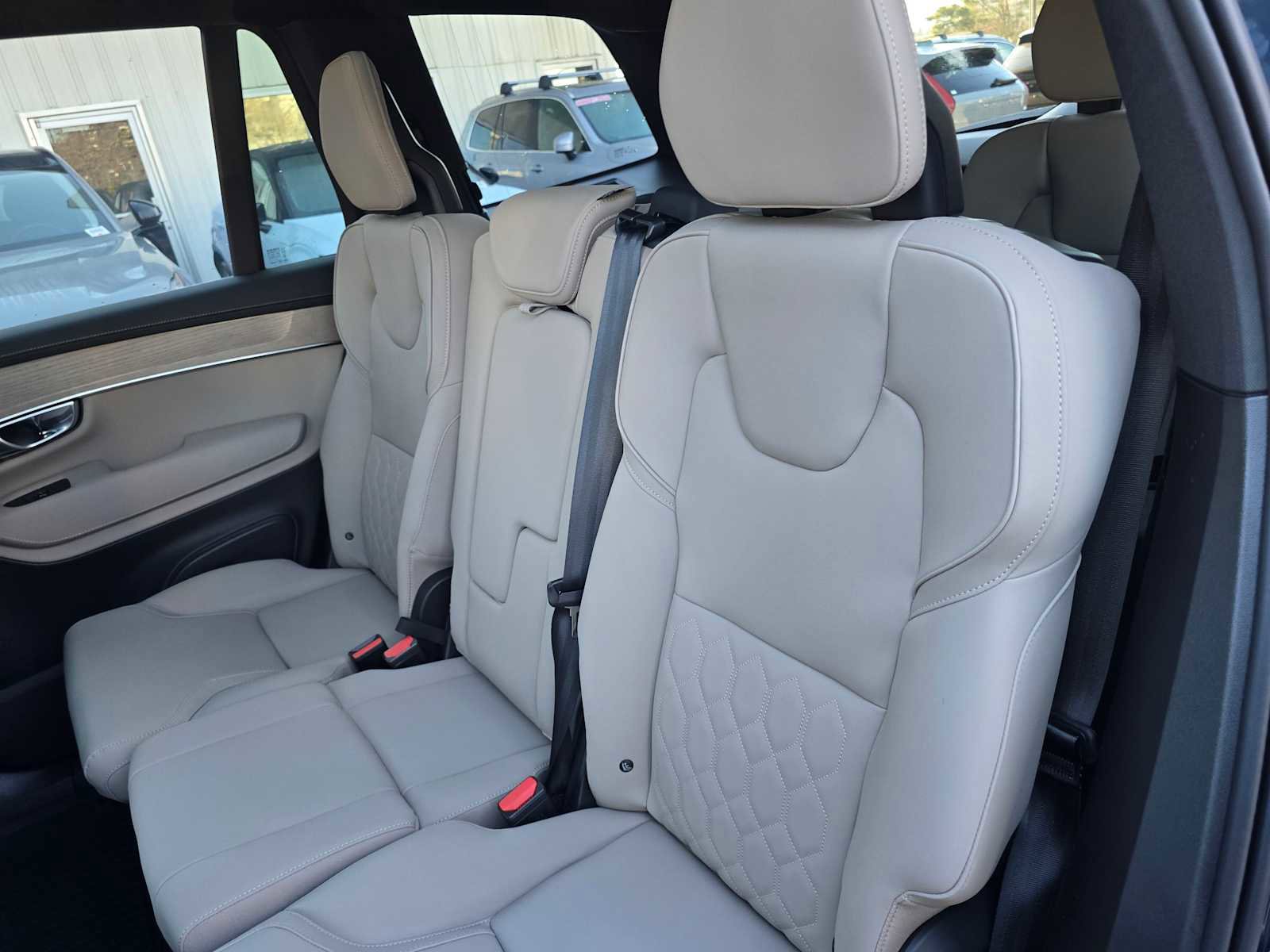 New 2026 Volvo XC90 B5 Plus w/ Protection Package AWD/4WD image 17