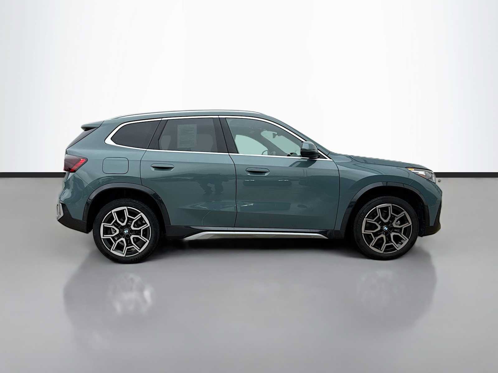 Certified 2026 BMW X1 xDrive28i AWD/4WD image 7