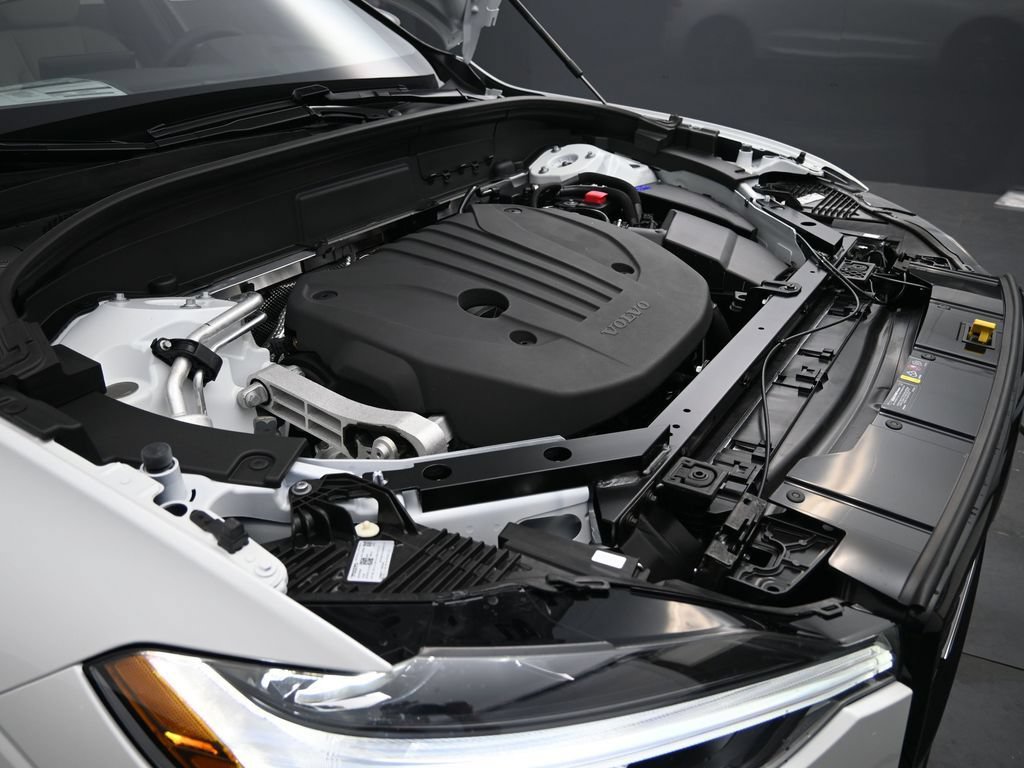 New 2026 Volvo XC60 B5 Core AWD/4WD image 38