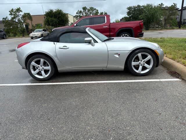 Used 2006 Pontiac Solstice Convertible w/ Premium Package RWD image 6