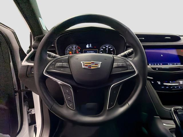 Certified 2025 Cadillac XT5 Premium Luxury w/ LPO, Floor Liner Package AWD/4WD image 9