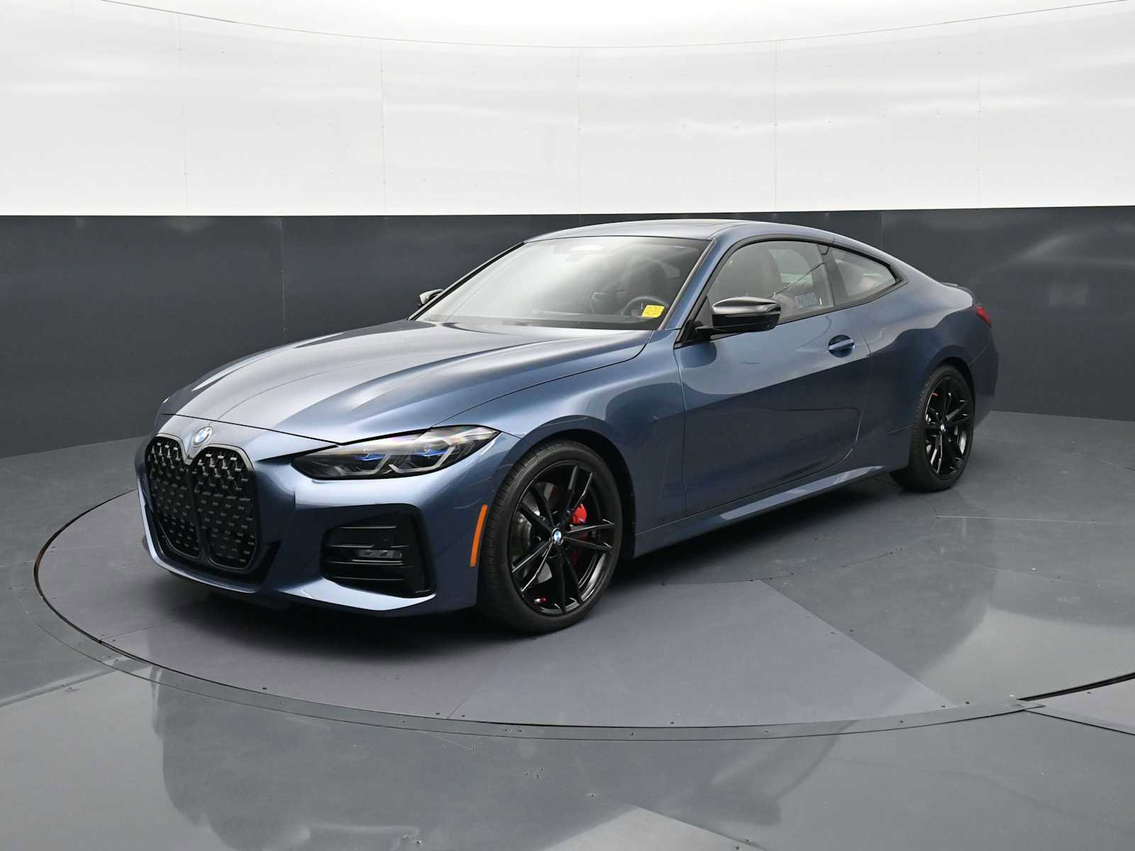 Used 2024 BMW 430i Coupe w/ M Sport Package RWD image 1