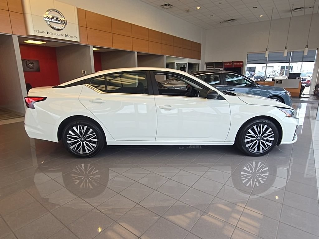 New 2026 Nissan Altima 2.5 SV FWD image 7