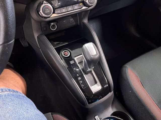 Used 2024 Nissan Versa SR FWD image 30