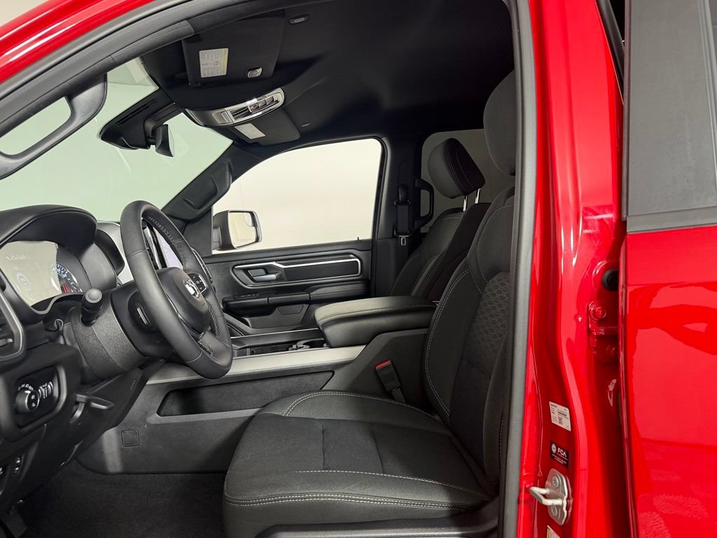 Used 2025 RAM 1500 Big Horn AWD/4WD image 22