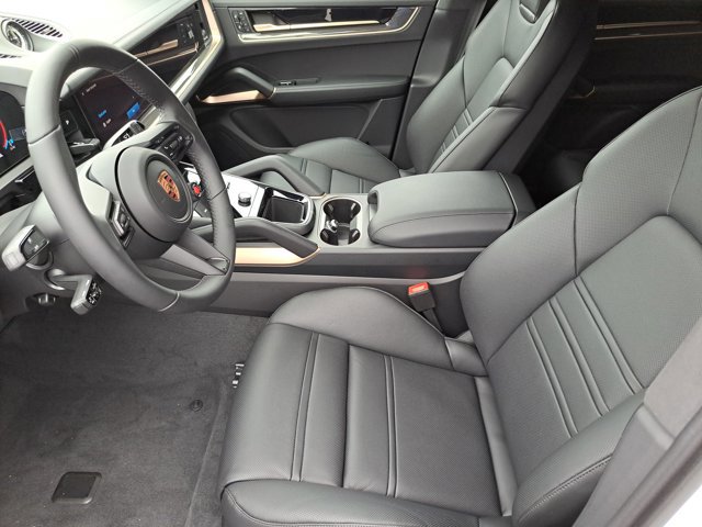 New 2026 Porsche Cayenne Turbo GT image 22