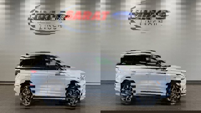 New 2025 Lincoln Corsair Grand Touring w/ Equipment Group 301A