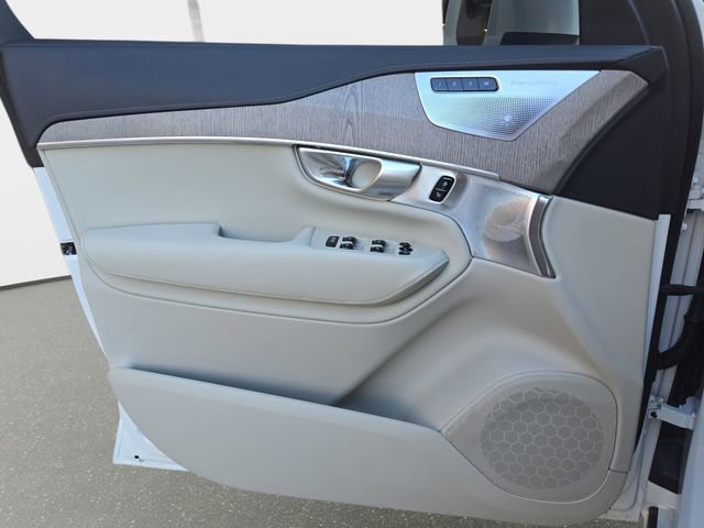 Used 2024 Volvo XC90 T8 Ultimate w/ Lounge Package image 30