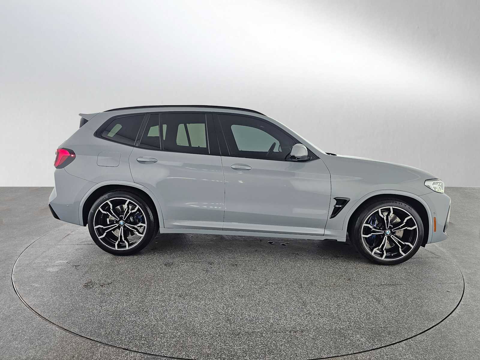 Used 2022 BMW X3 M w/ Executive Package AWD/4WD image 2