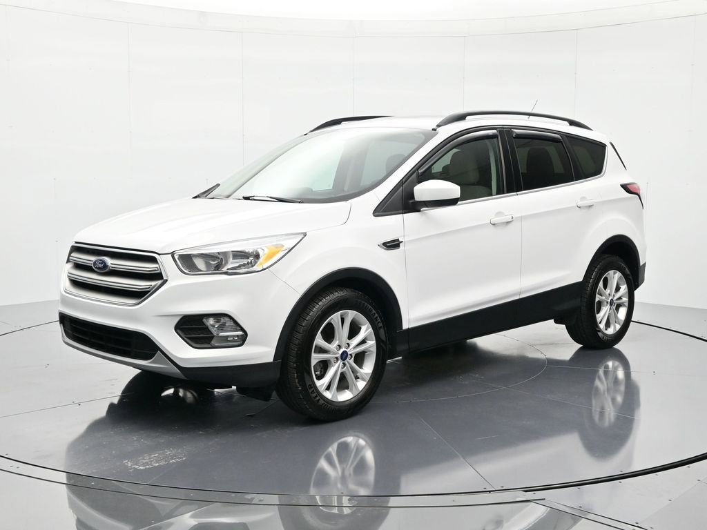 Used 2018 Ford Escape SE image 1