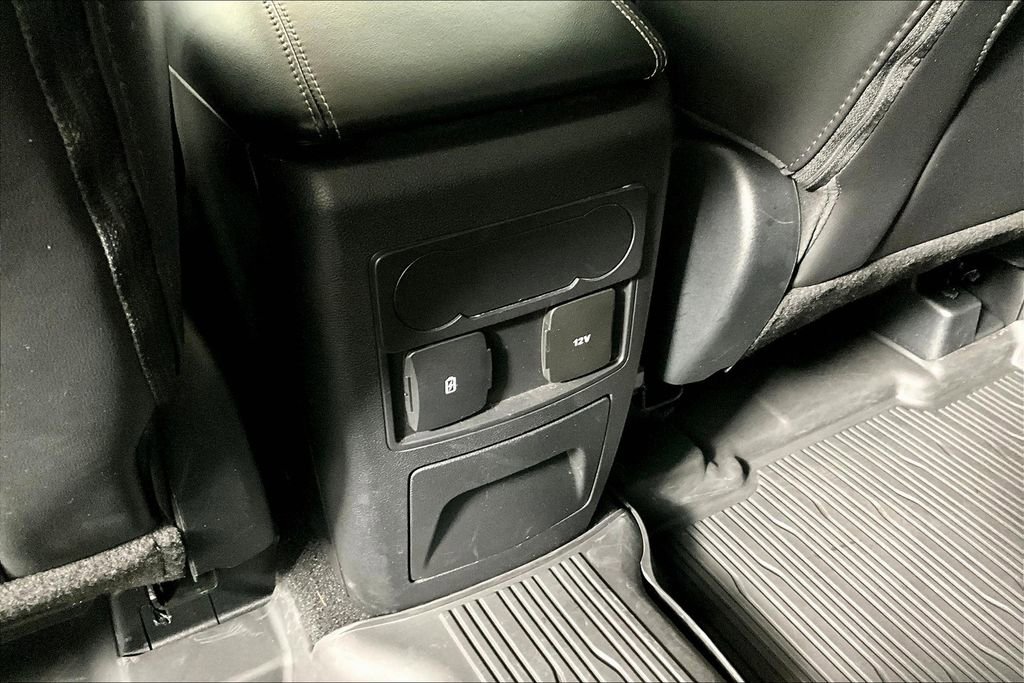 Used 2023 Ford Explorer XLT w/ Equipment Group 202A image 34