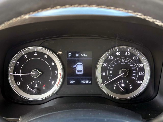 Used 2022 Hyundai Venue SEL image 26