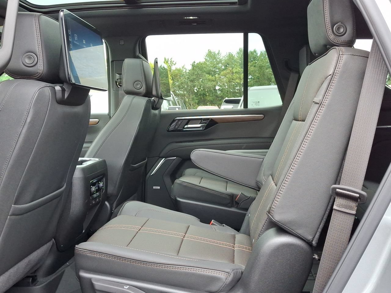 New 2026 Chevrolet Tahoe High Country AWD/4WD image 5