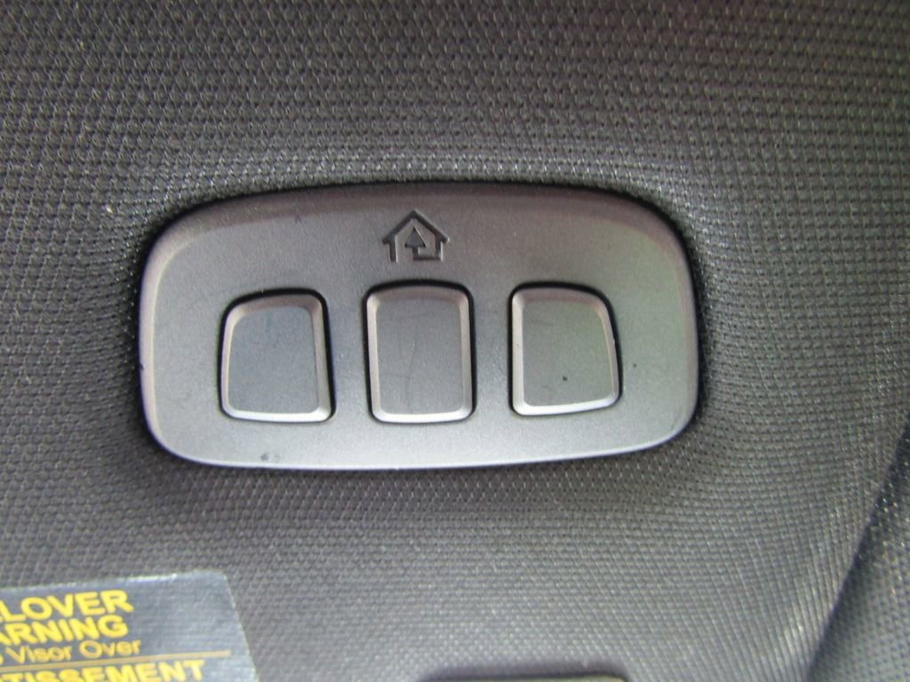 Used 2025 Lincoln Corsair Grand Touring w/ Equipment Group 301A AWD/4WD image 39