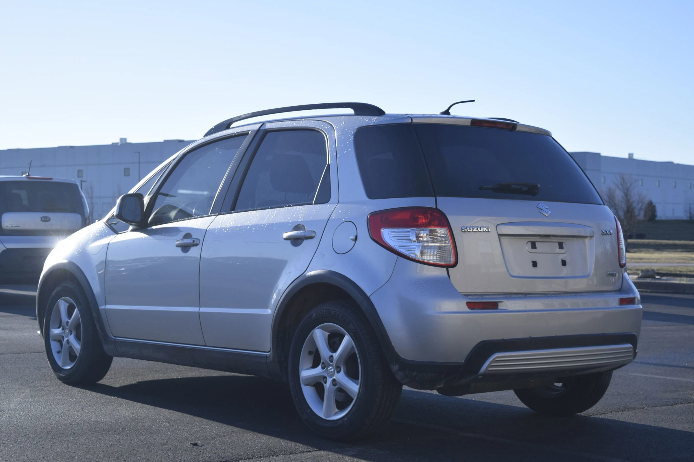 Used 2007 Suzuki SX4 AWD Hatchback image 2