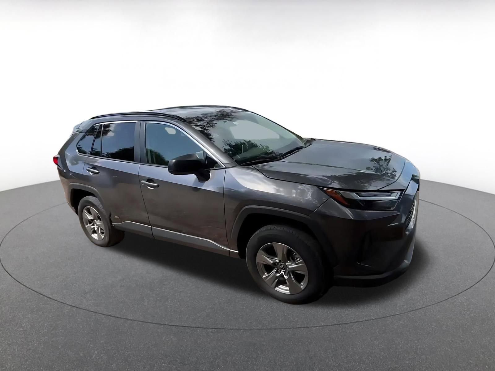Used 2024 Toyota RAV4 LE AWD/4WD video 2