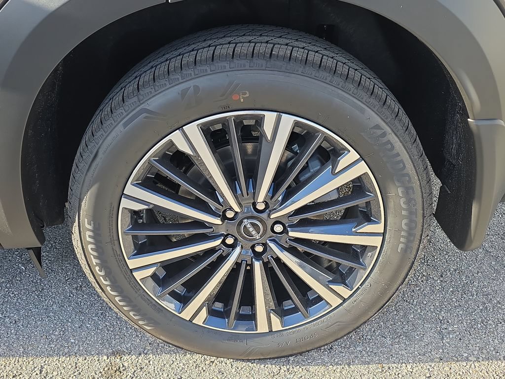 New 2026 Nissan Pathfinder Platinum AWD/4WD image 14