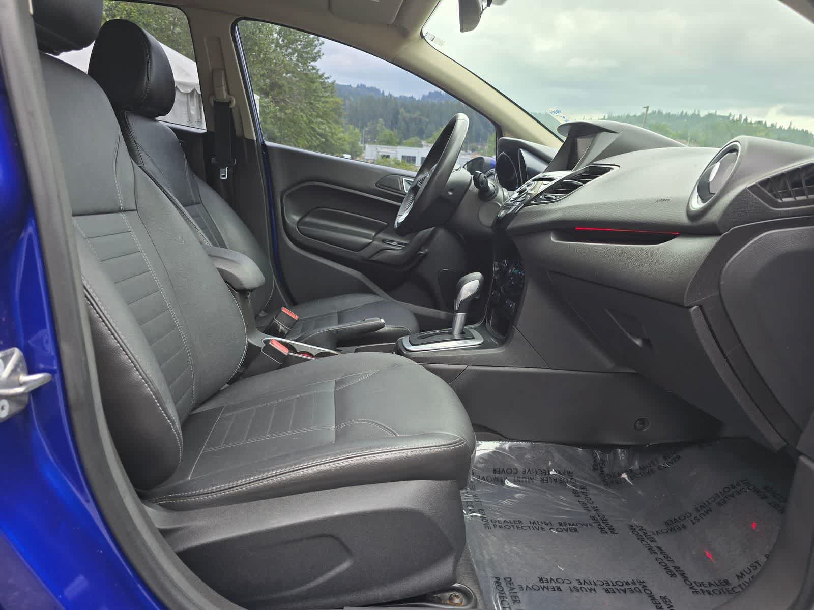 Used 2015 Ford Fiesta Titanium FWD image 14