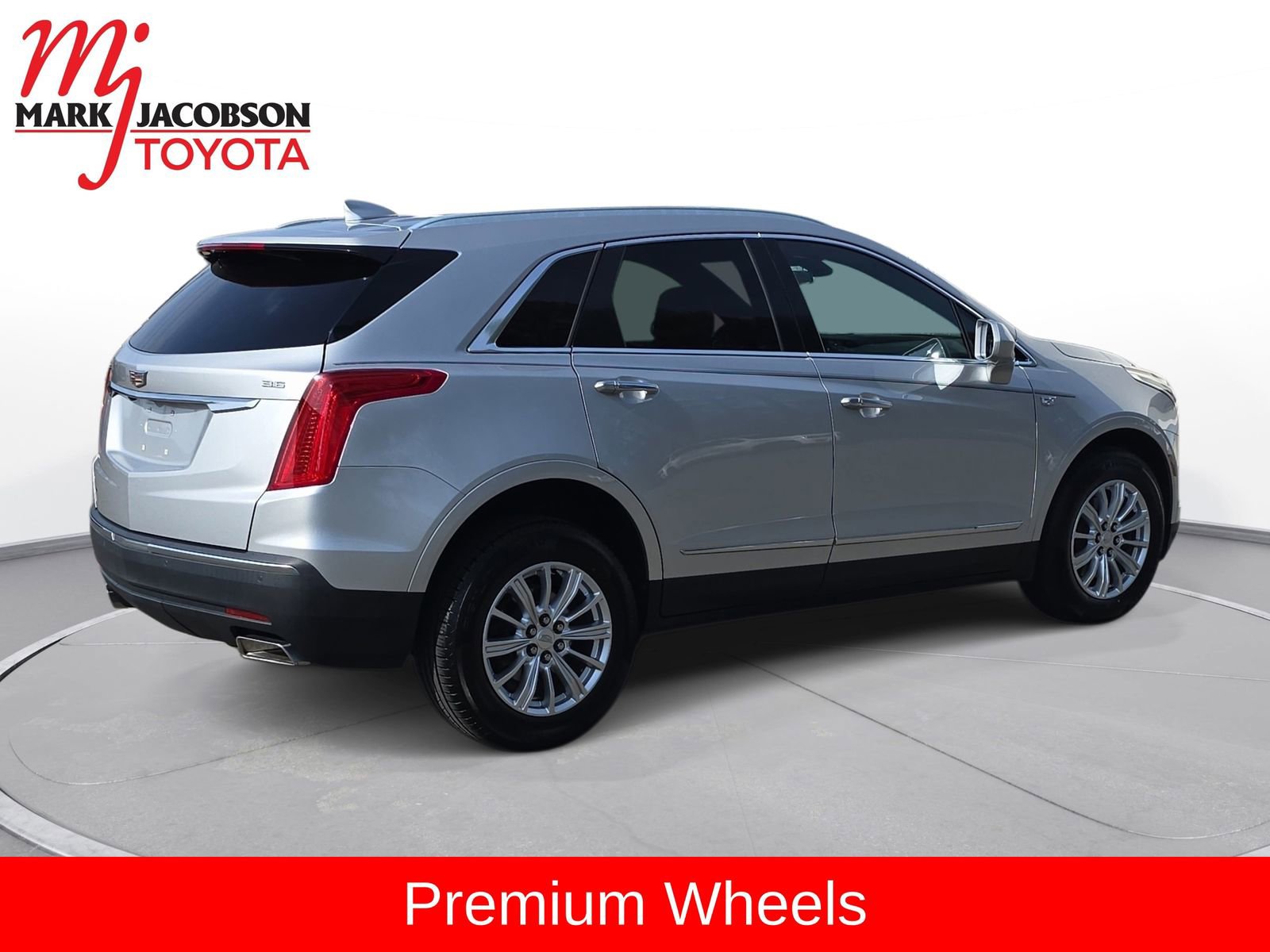 Used 2018 Cadillac XT5 FWD image 8