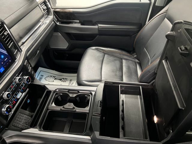 Used 2025 Ford F350 Lariat w/ Black Appearance Package image 38