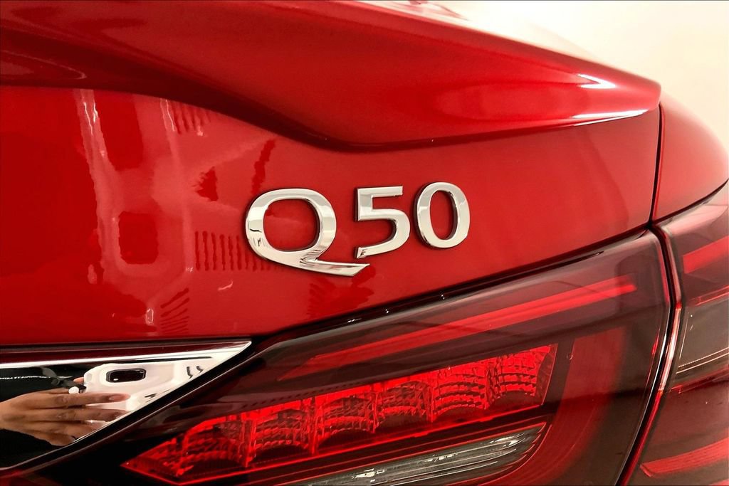 Used 2021 INFINITI Q50 Sensory w/ All Weather Package AWD/4WD image 7