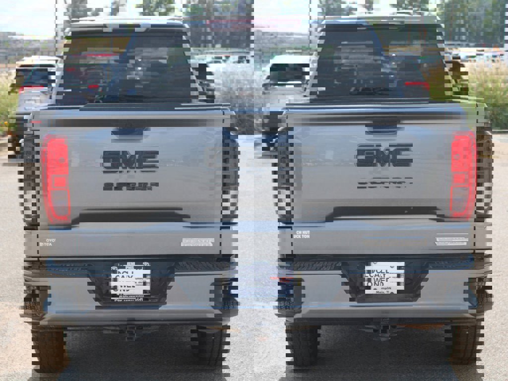 Used 2020 GMC Sierra 1500 Elevation w/ Elevation Value Package image 3