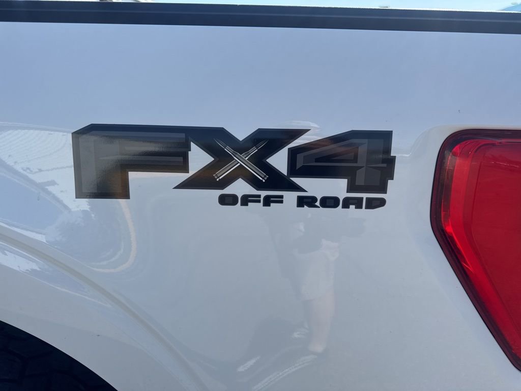 Used 2021 Ford F150 Lariat w/ Trailer Tow Package image 8