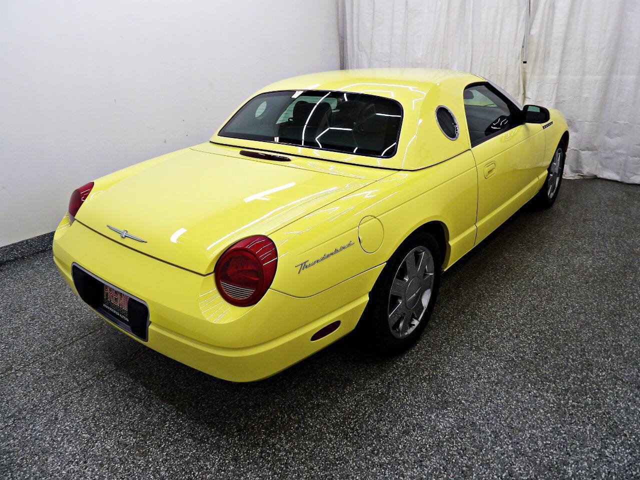 Used 2002 Ford Thunderbird RWD image 6