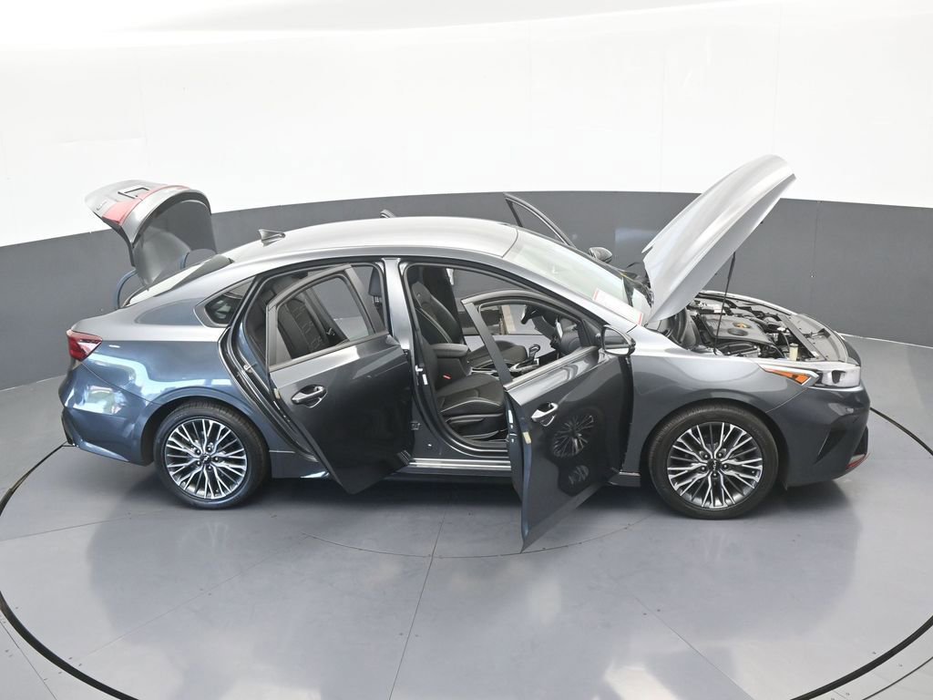 Used 2024 Kia Forte GT-Line image 33
