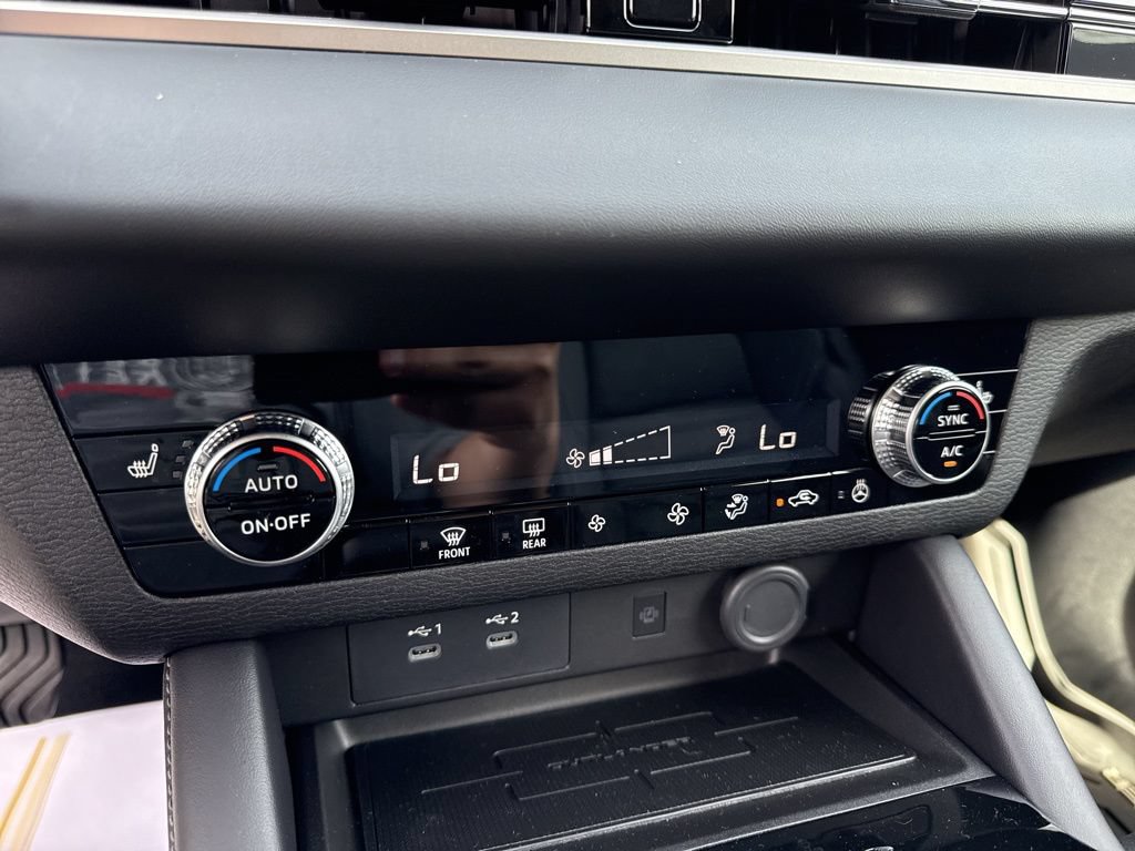 New 2026 Mitsubishi Outlander LE FWD image 29