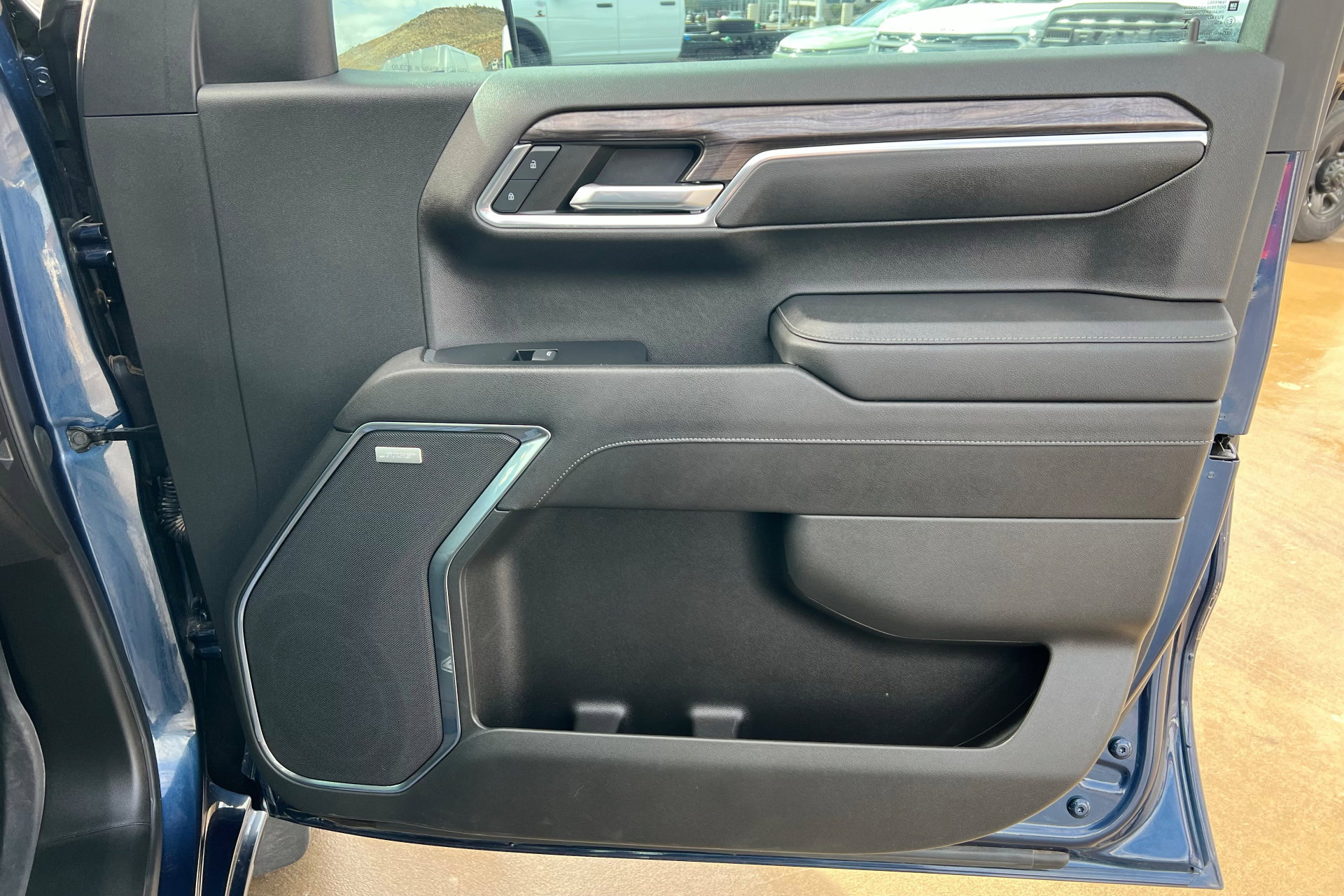 Certified 2023 Chevrolet Silverado 1500 LTZ w/ Technology Package image 23