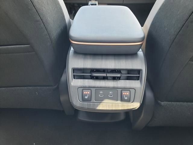 New 2025 Nissan Ariya AWD image 14