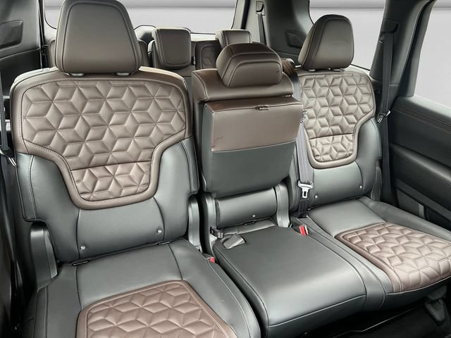 New 2026 Nissan Armada Platinum AWD/4WD image 17