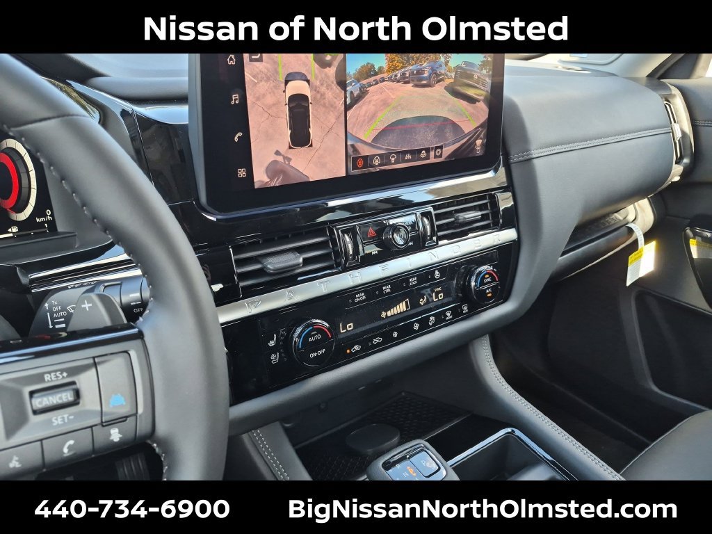 New 2026 Nissan Pathfinder Platinum AWD/4WD image 15
