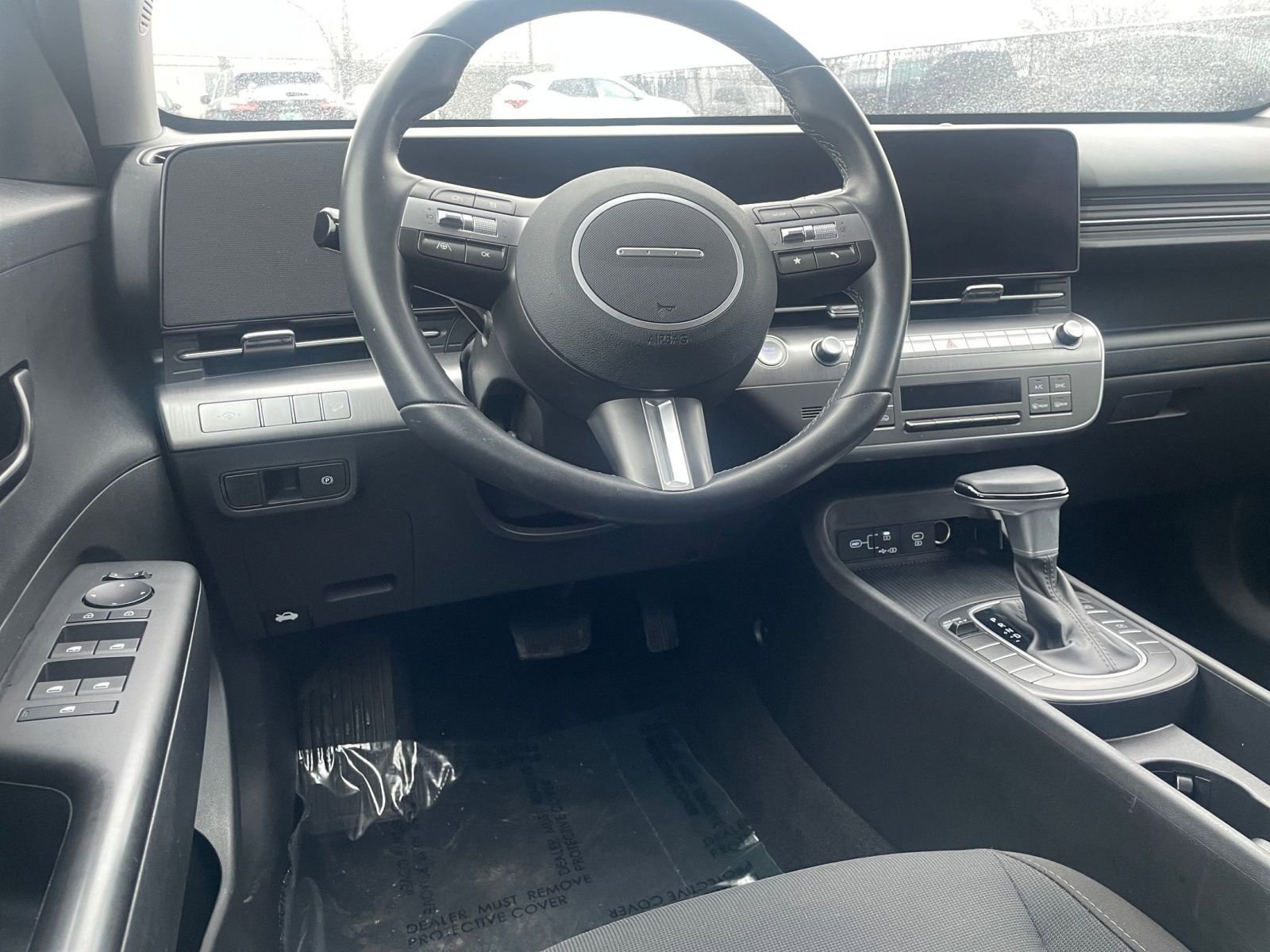 Used 2025 Hyundai Kona SEL image 34